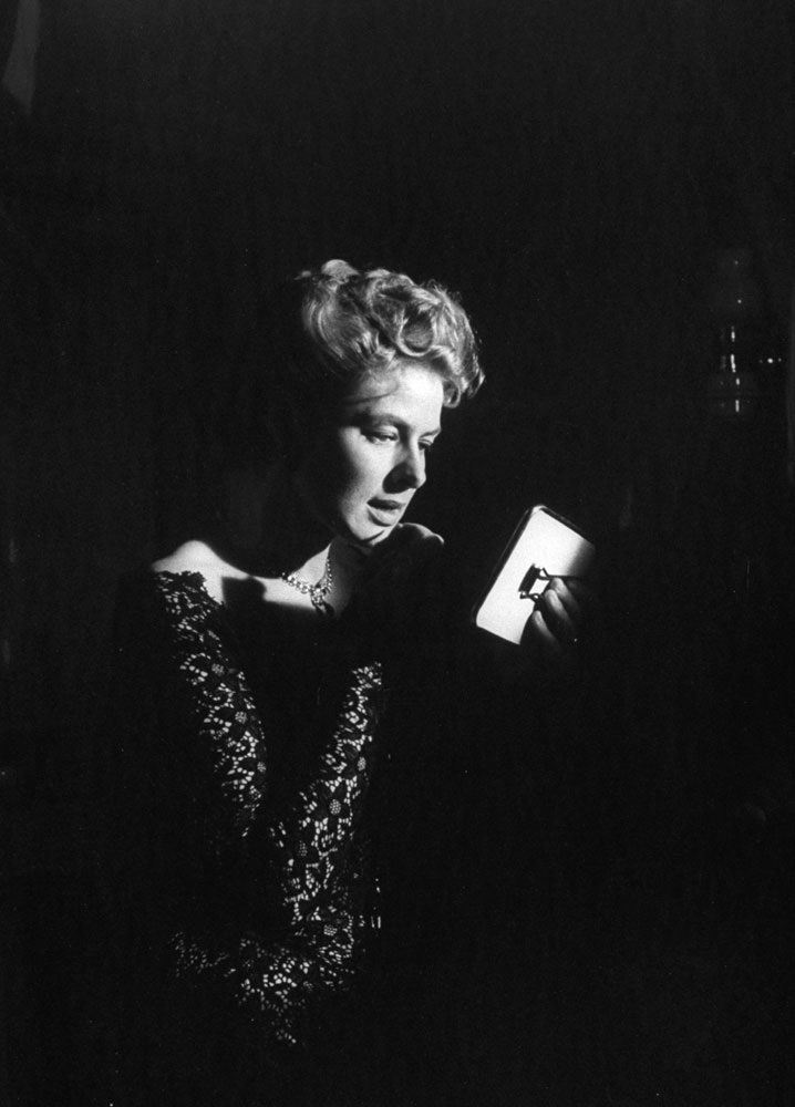 Ingrid Bergman acting in a scene from the 1956 Jean Renoir film, 'Elena et les Hommes."